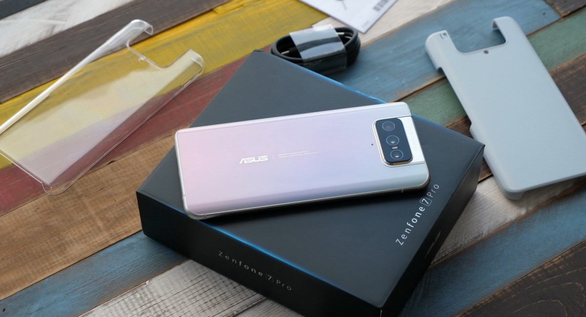 ASUS ZenFone 8 замечен на GeekBench: объем памяти в 2 раза меньше, чем у ZenFone 8 mini