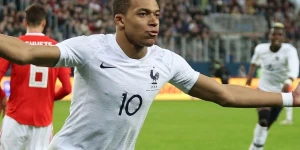 Pro Soccer: Legend Eleven станет настоящей заменой FIFA Mobile