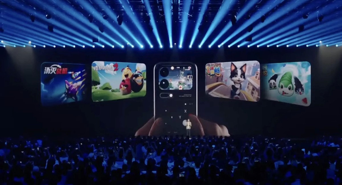 Pro-модели Xiaomi 17 получили официальный игровой кейс наподобие Game Boy